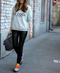 Casual-Outfit-Clolorful-Sneakers