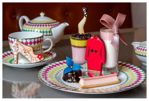 Çayın Yanında Bi’ Isırık Moda