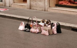 İlle De Marka Olsun, İster Sahtesi Olsun!